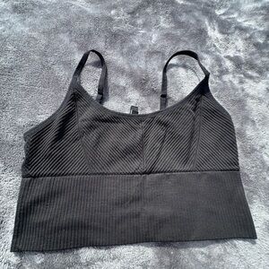 VS Pink Active Ribbed Sports Bra- Black Size Large🖤✨